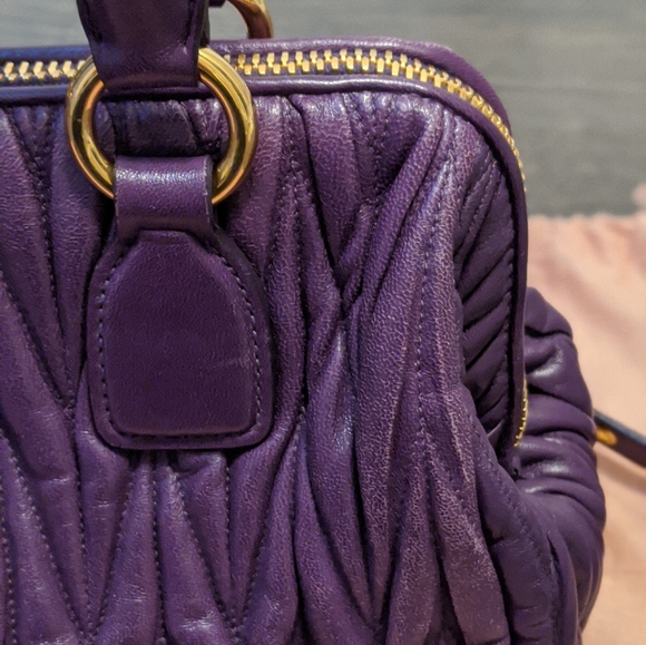 Authentic Miu Miu matelessé bag - Picture 7 of 8